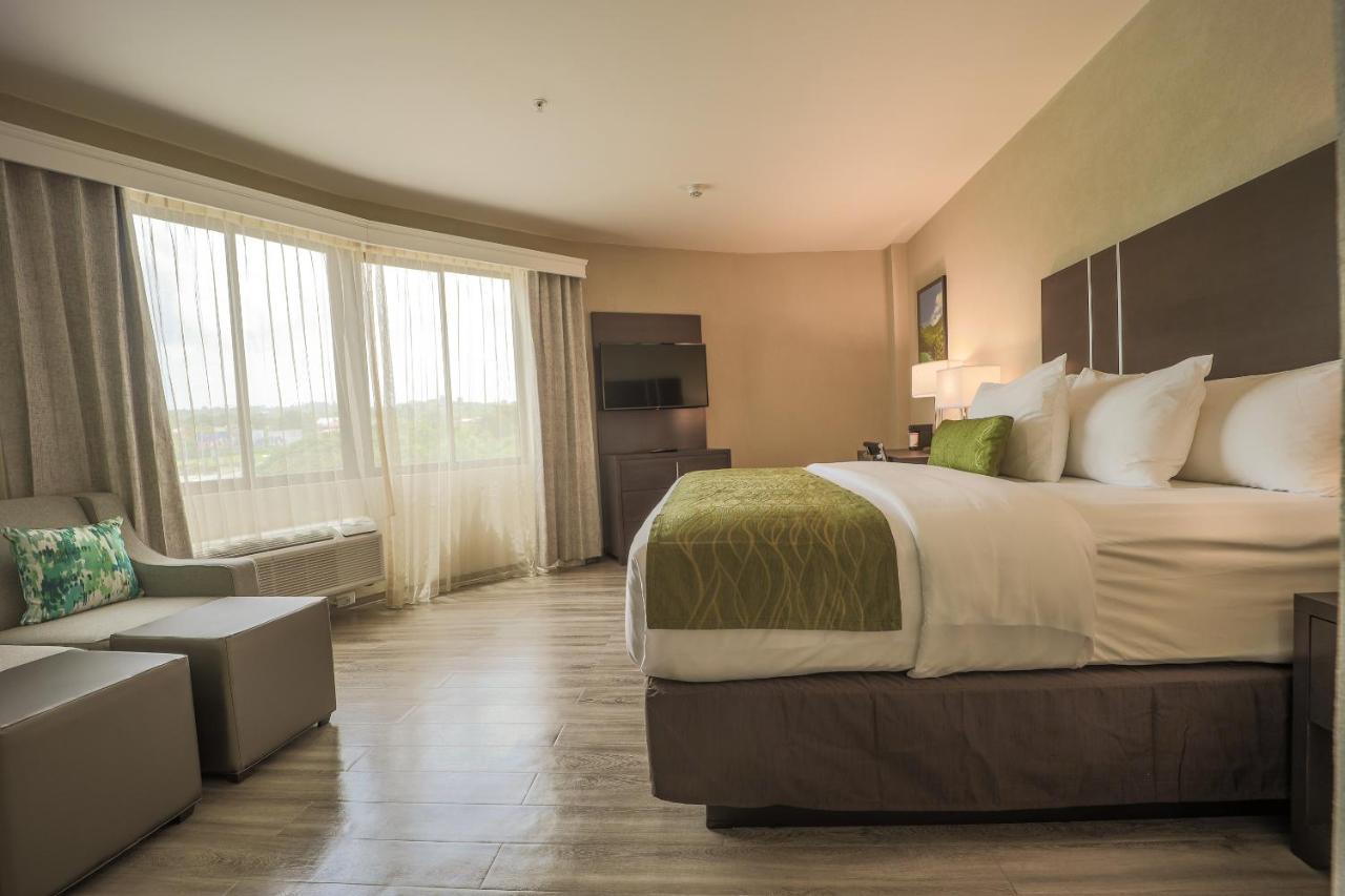 Comfort Inn & Suites Tobago Signal Hill Exteriör bild